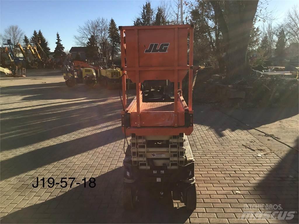 JLG 1932R Makasli platformlar