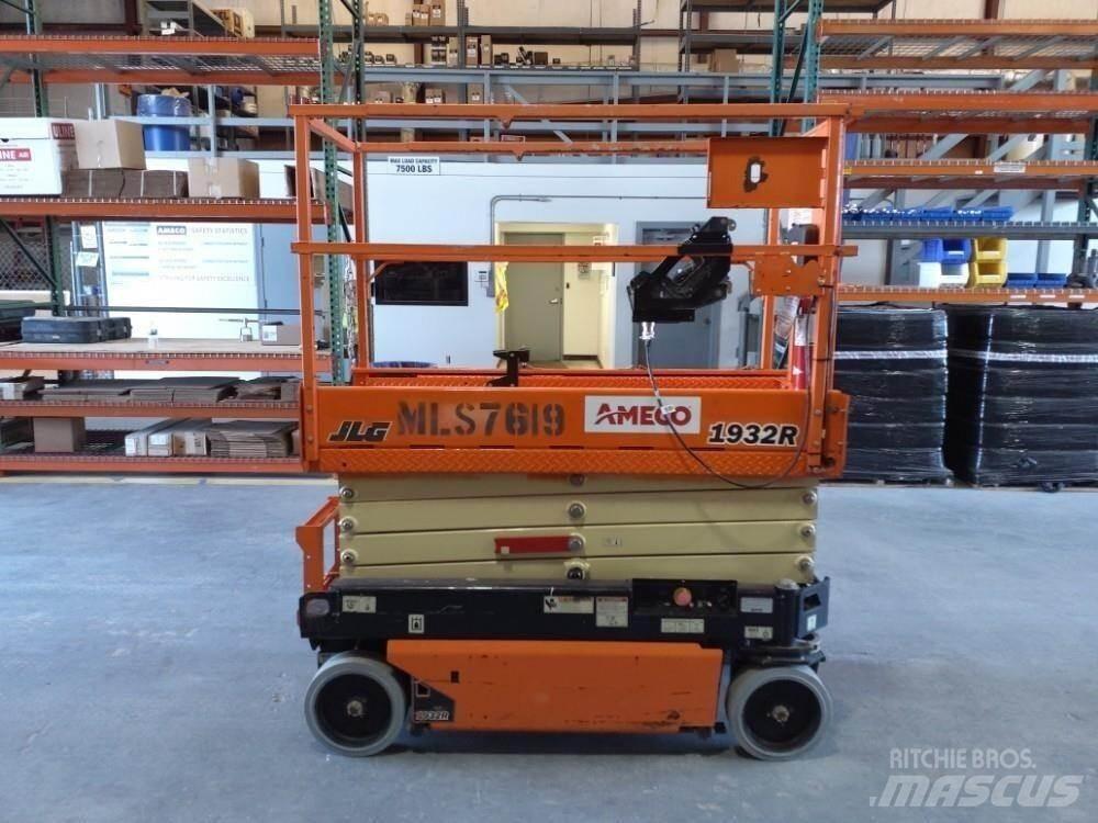 JLG 1932R Makasli platformlar