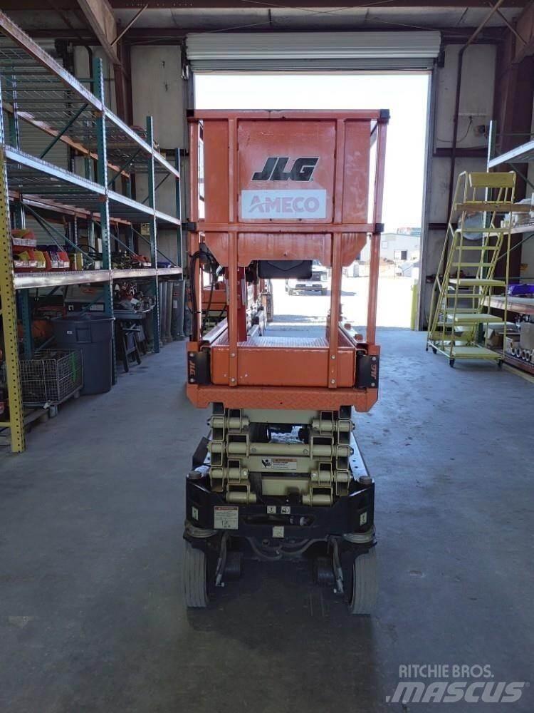 JLG 1932R Makasli platformlar