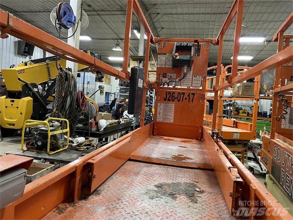 JLG 2632ES Makasli platformlar