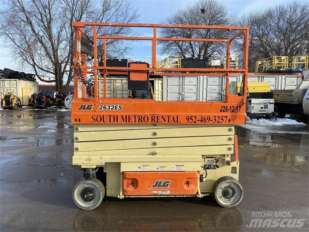 JLG 2632ES Makasli platformlar