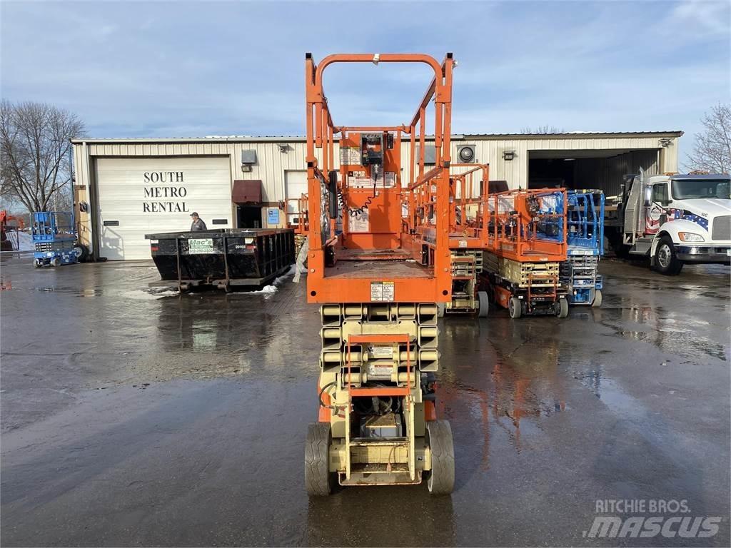 JLG 2632ES Makasli platformlar