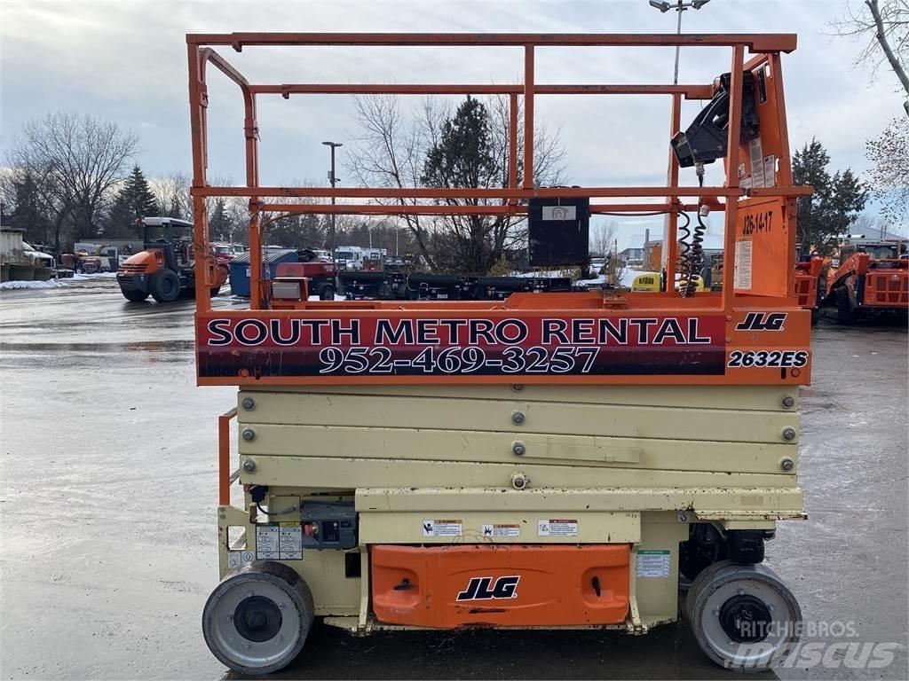 JLG 2632ES Makasli platformlar