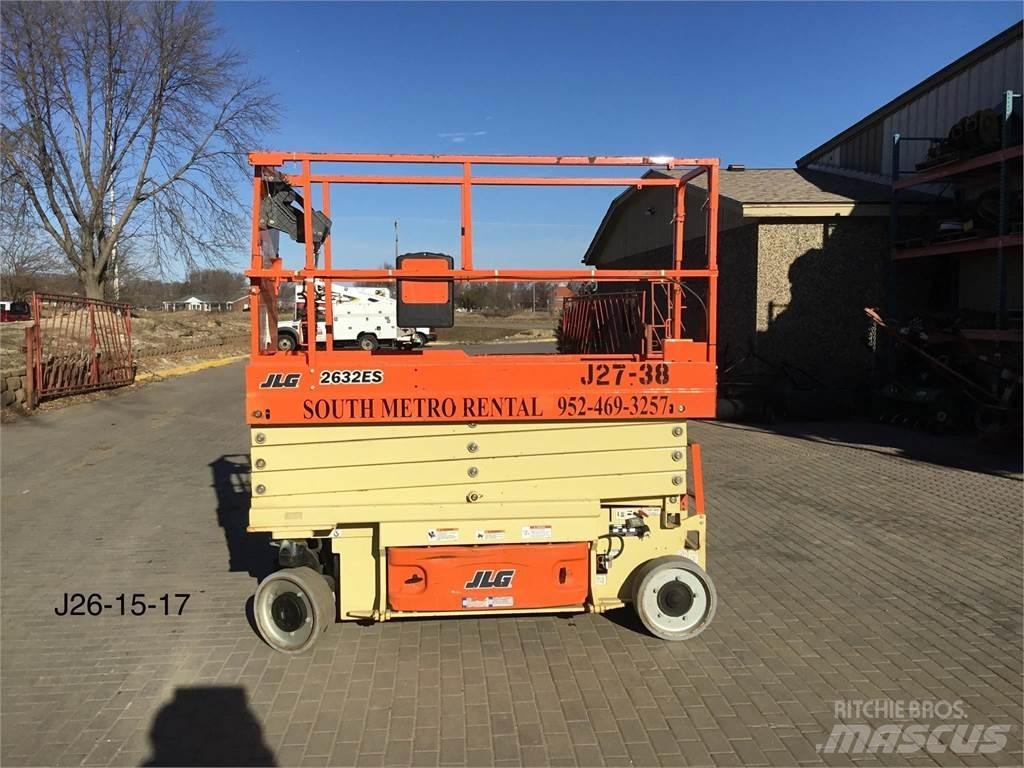 JLG 2632ES Makasli platformlar