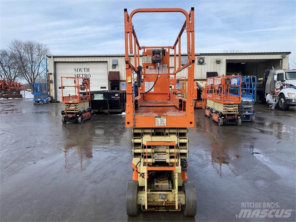 JLG 2632ES Makasli platformlar