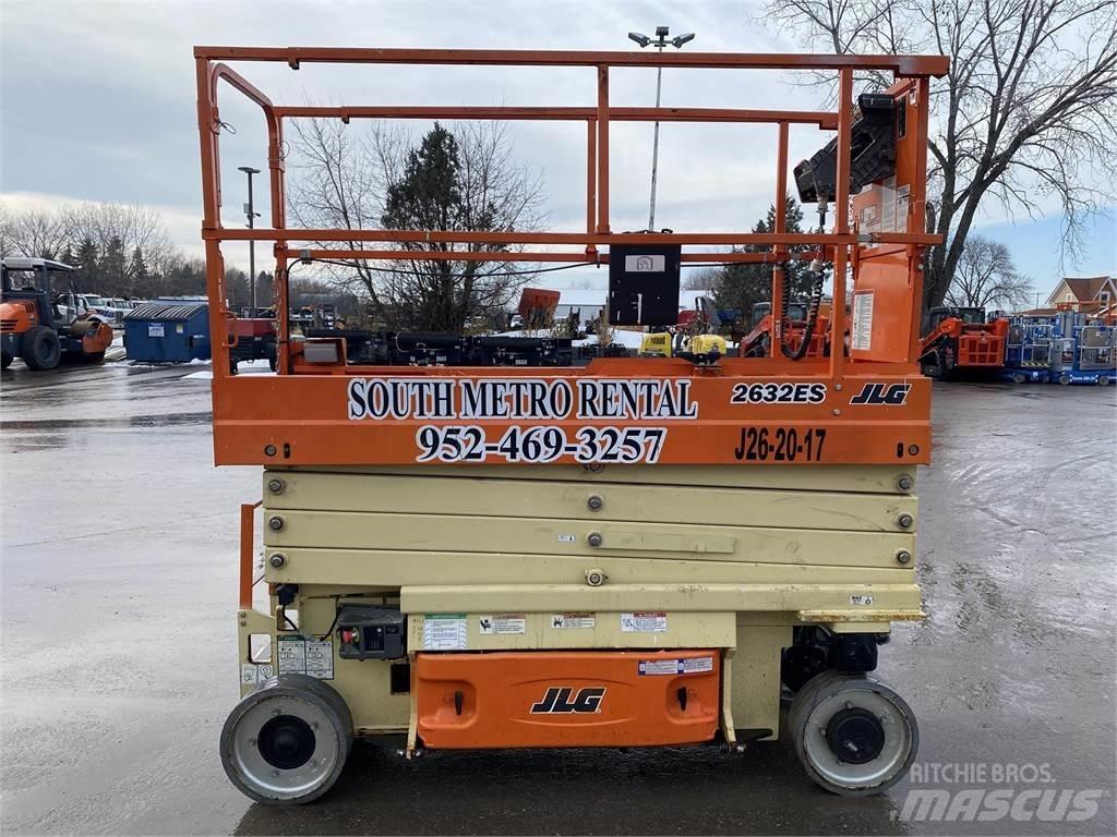 JLG 2632ES Makasli platformlar