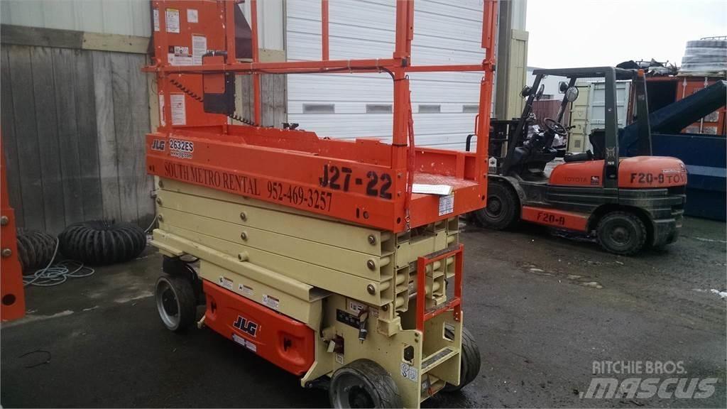 JLG 2632ES Makasli platformlar