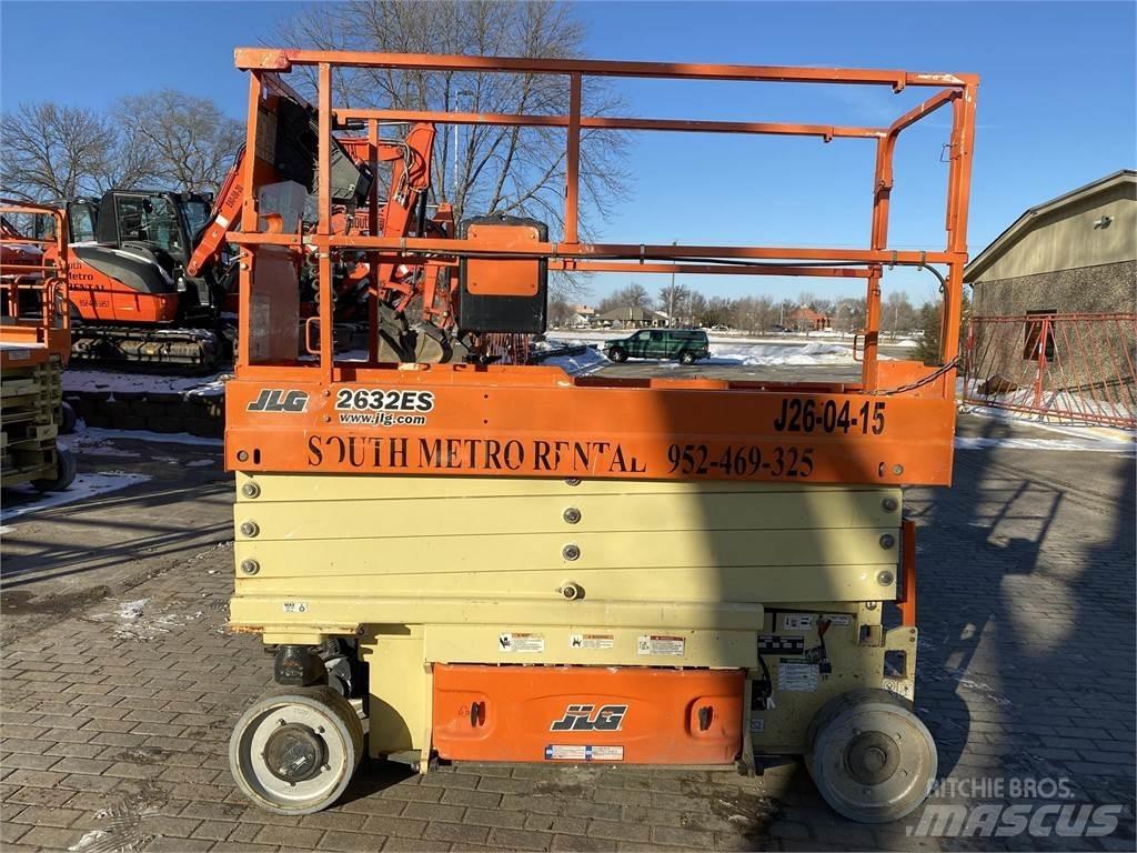 JLG 2632ES Makasli platformlar