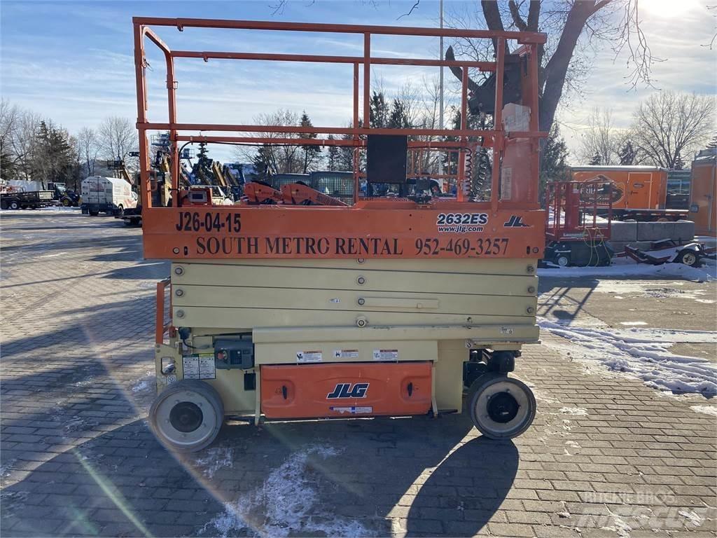 JLG 2632ES Makasli platformlar