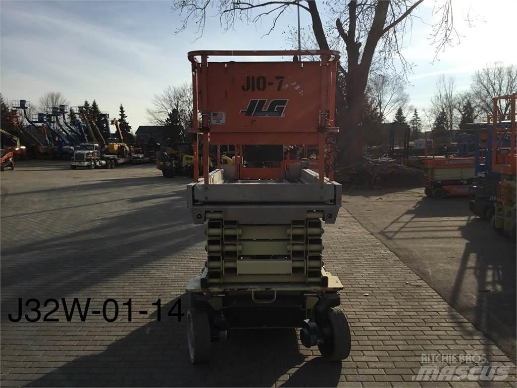 JLG 3246ES Makasli platformlar
