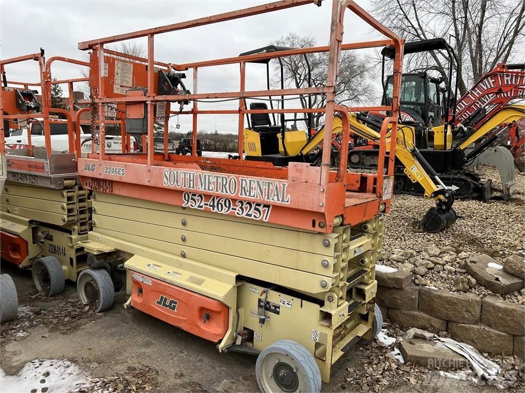 JLG 3246ES Makasli platformlar