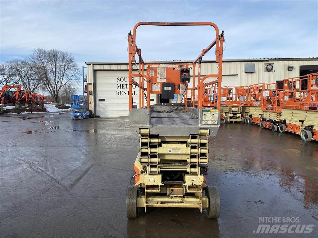 JLG 3246ES Makasli platformlar