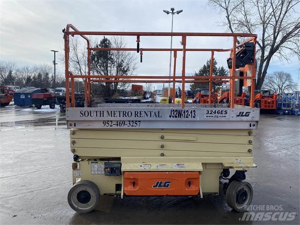 JLG 3246ES Makasli platformlar