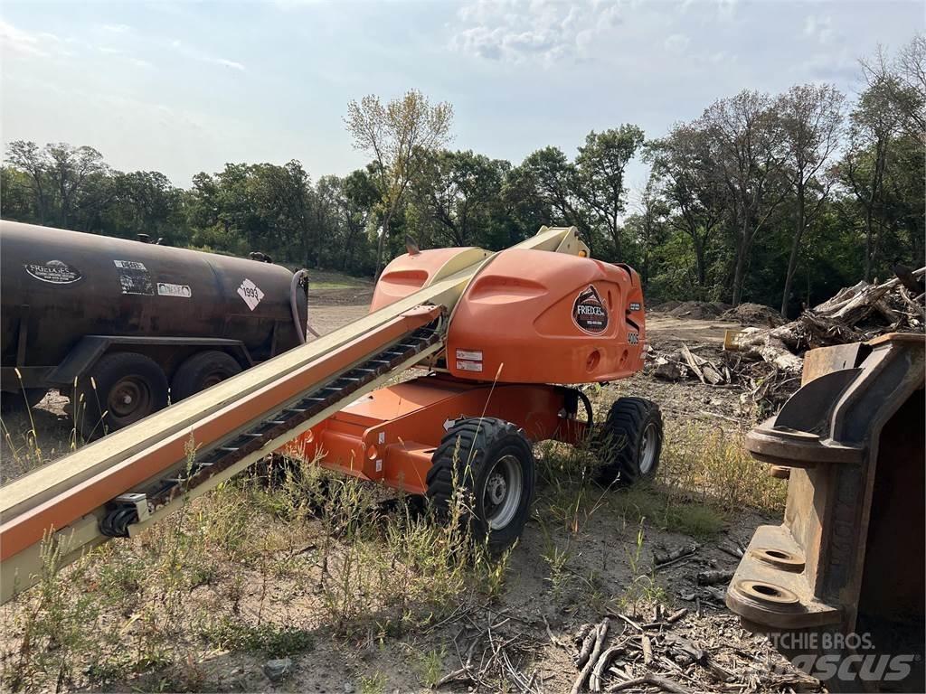 JLG 400S Teleskopik personel platformları
