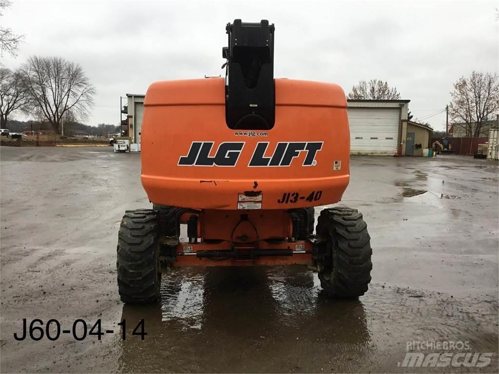 JLG 600S Teleskopik personel platformları