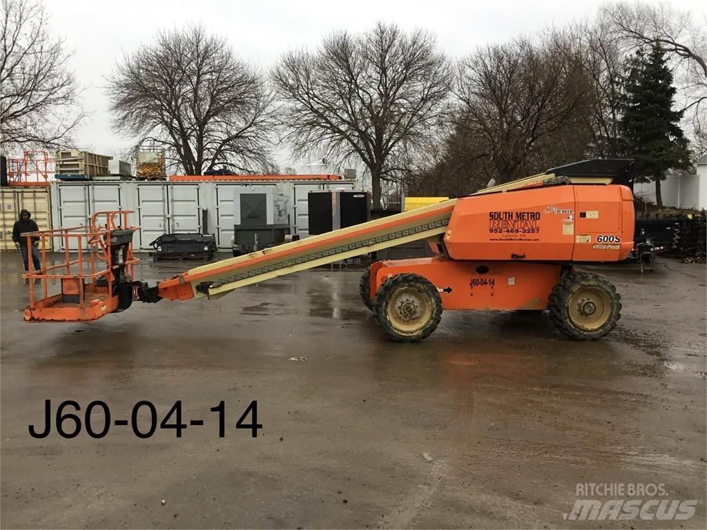 JLG 600S Teleskopik personel platformları