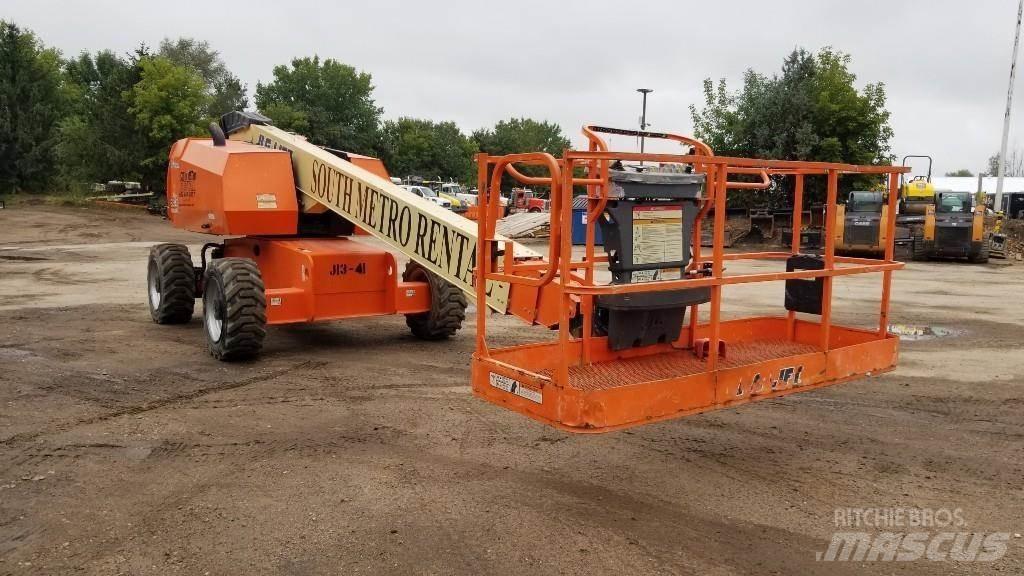 JLG 600S Teleskopik personel platformları