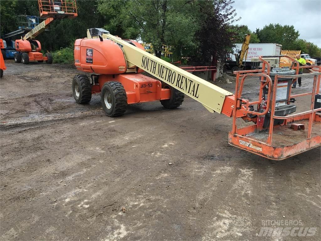 JLG 600S Teleskopik personel platformları