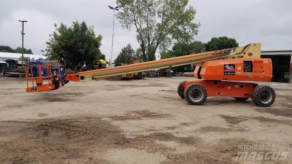 JLG 800S Teleskopik personel platformları
