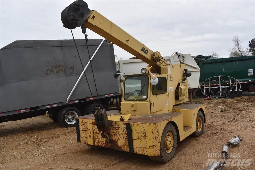 JLG 886 Arazi Tipi Vinçler (RT)