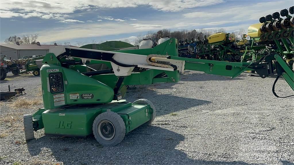 JLG E400AJPN Körüklü personel platformları