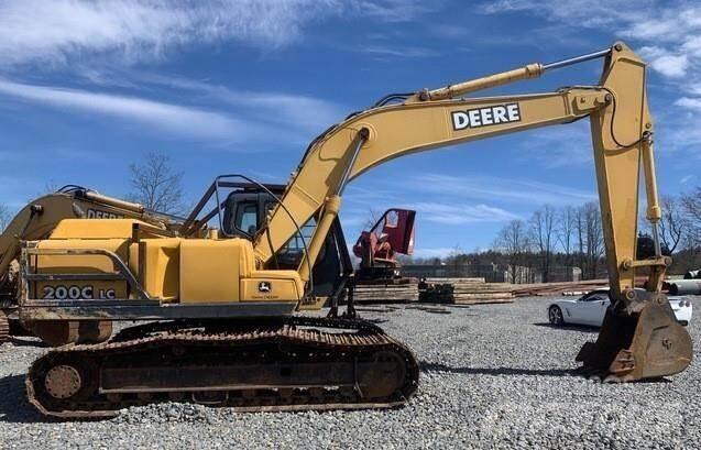 John Deere 200C LC Paletli ekskavatörler