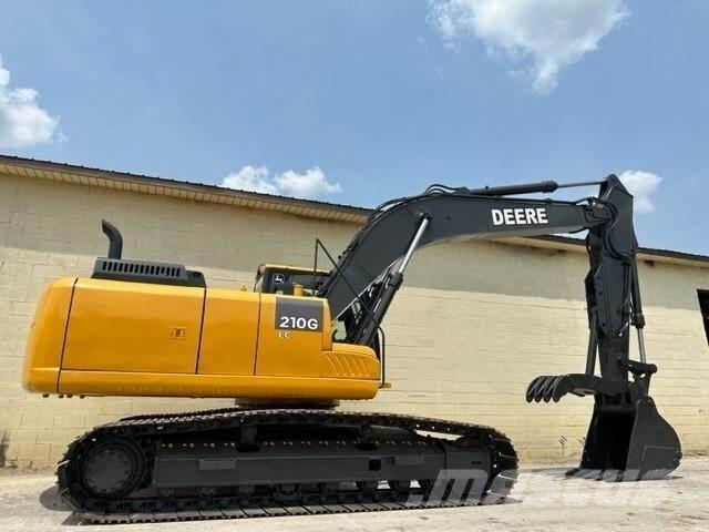 John Deere 210G LC Paletli ekskavatörler