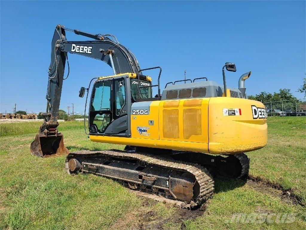 John Deere 250G LC Paletli ekskavatörler