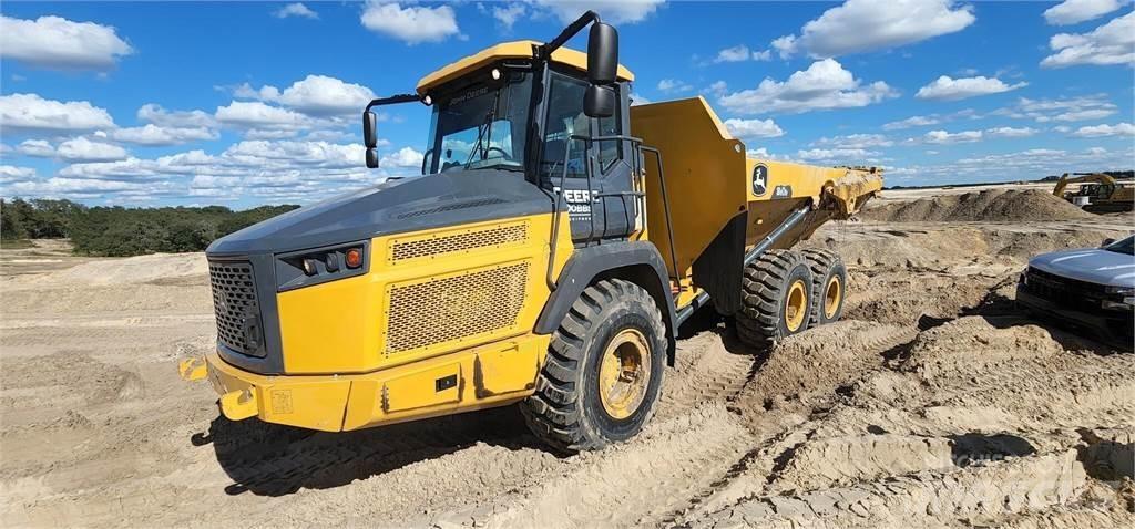 John Deere 310E Belden kirma kaya kamyonu