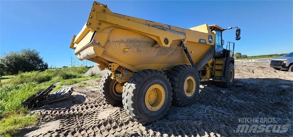 John Deere 310E Belden kirma kaya kamyonu