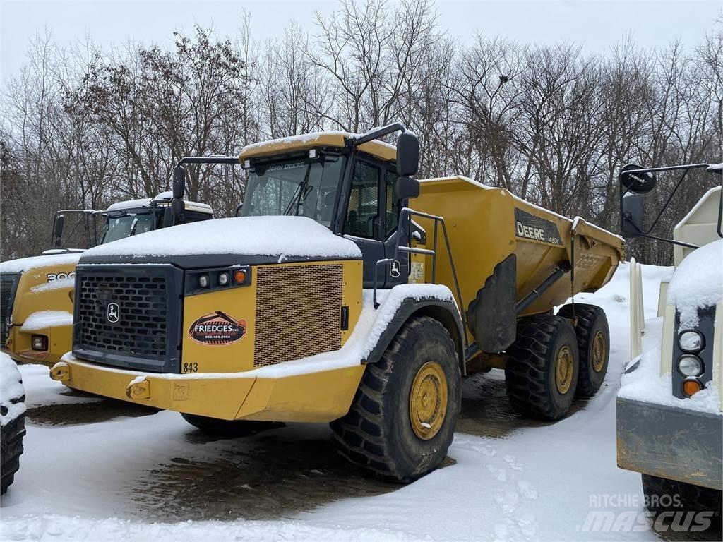 John Deere 460E Belden kirma kaya kamyonu