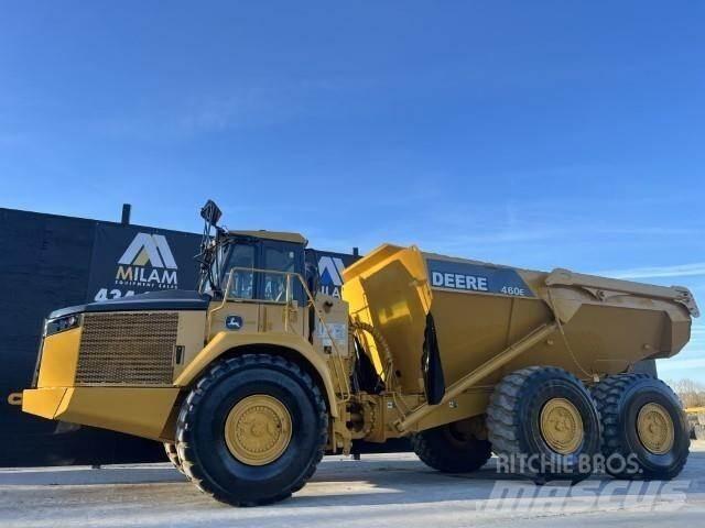 John Deere 460E Belden kirma kaya kamyonu
