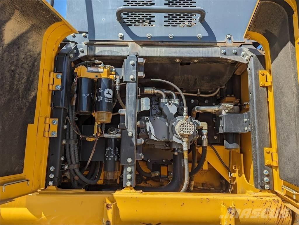 John Deere 470G LC Paletli ekskavatörler