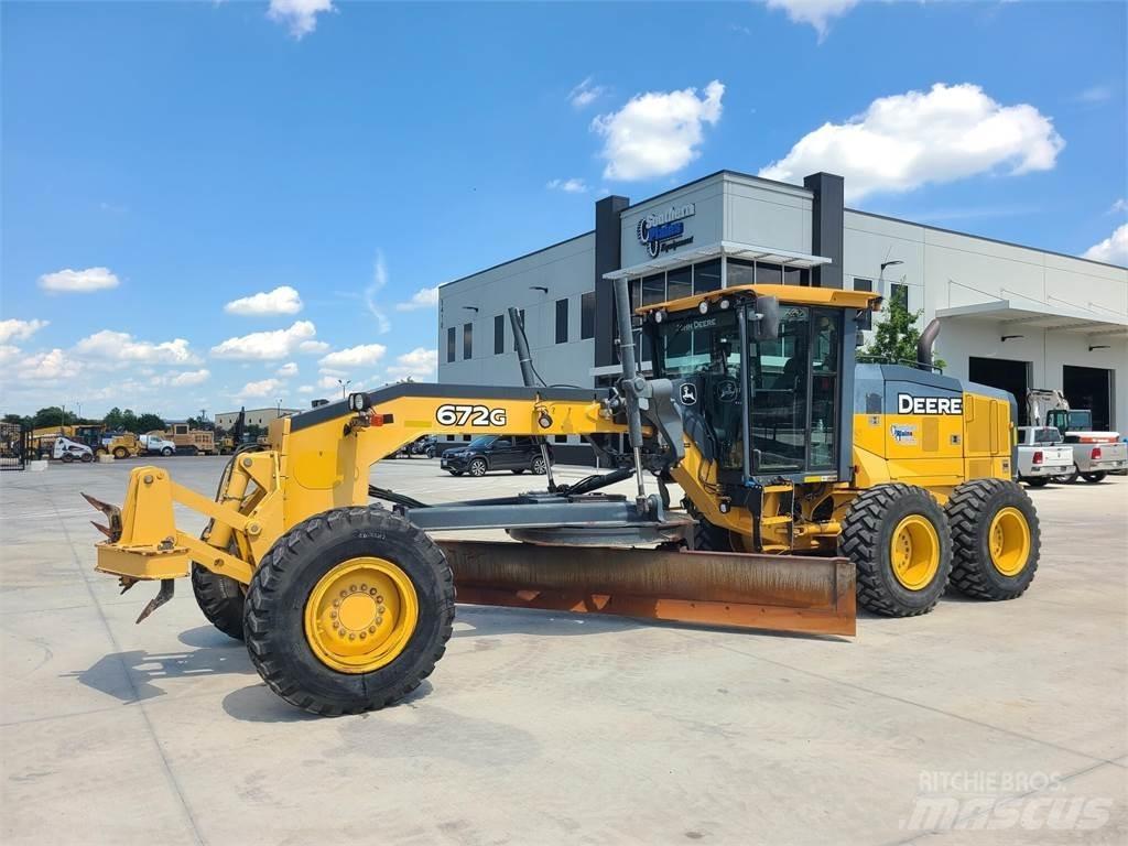 John Deere 672G Greyderler
