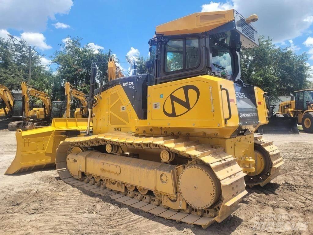 John Deere 850L WLT Paletli dozerler