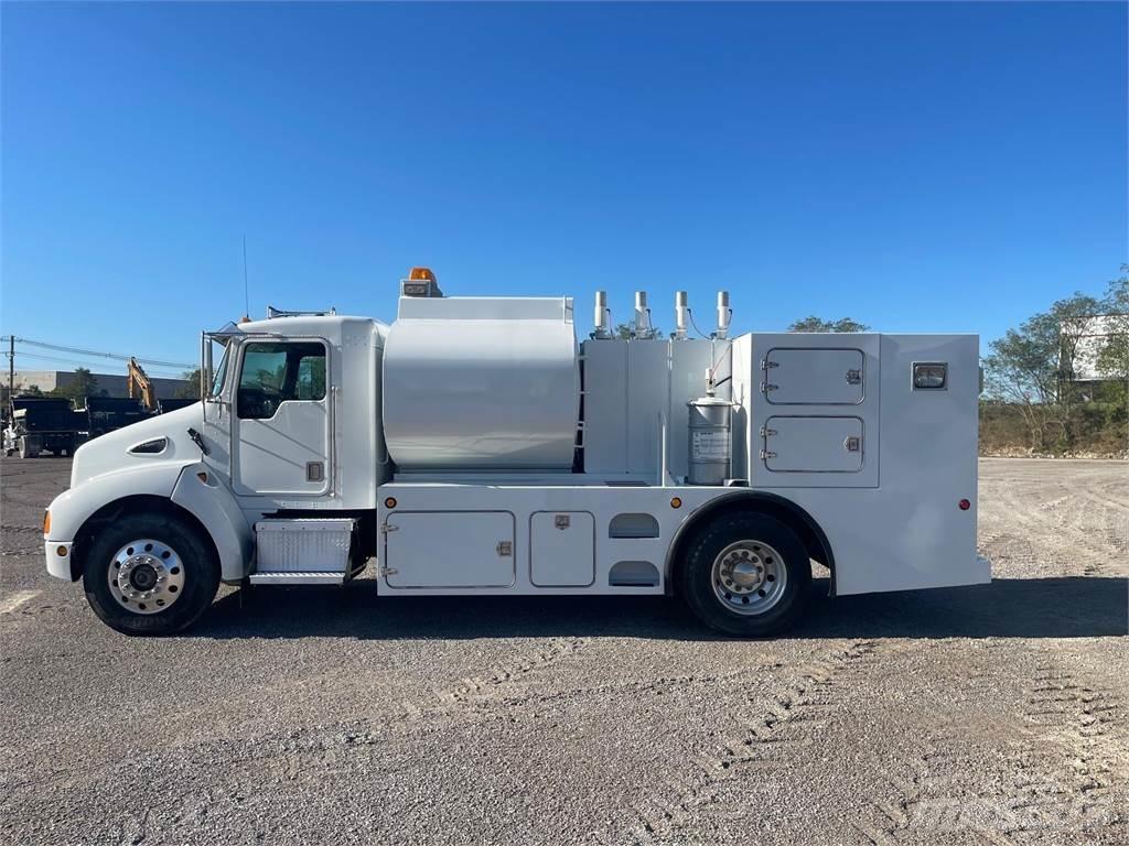 Kenworth T300 Diger