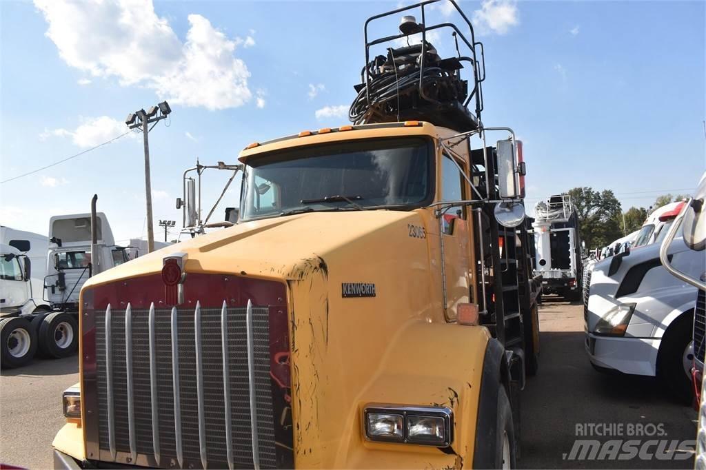 Kenworth T800 Araç üzeri vinçler