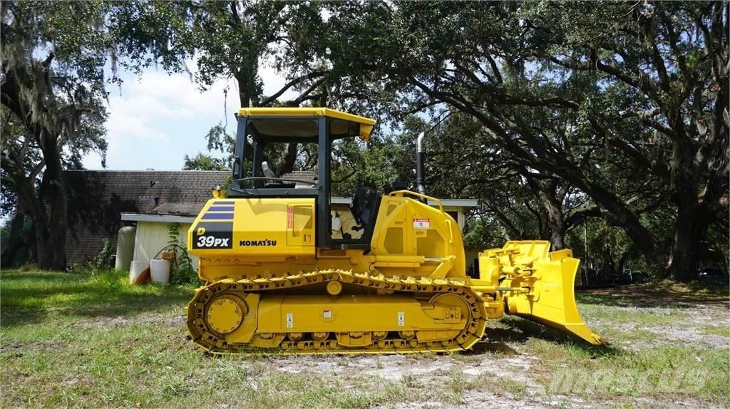 Komatsu D39PX-24 Paletli dozerler