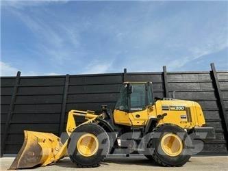 Komatsu WA200-8 Tekerlekli yükleyiciler