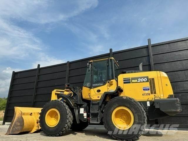 Komatsu WA200-8 Tekerlekli yükleyiciler