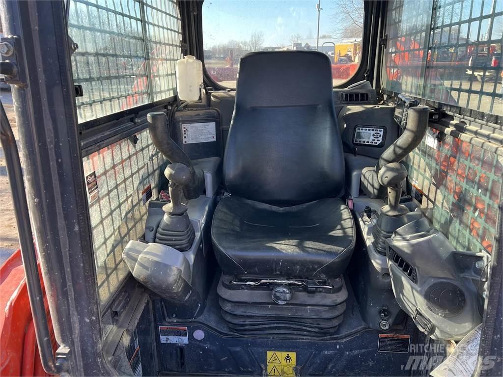 Kubota SVL75-2 Skid steer loderler