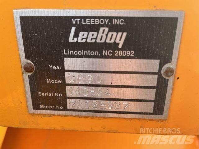 LeeBoy CB90 Cadde süpürücüler