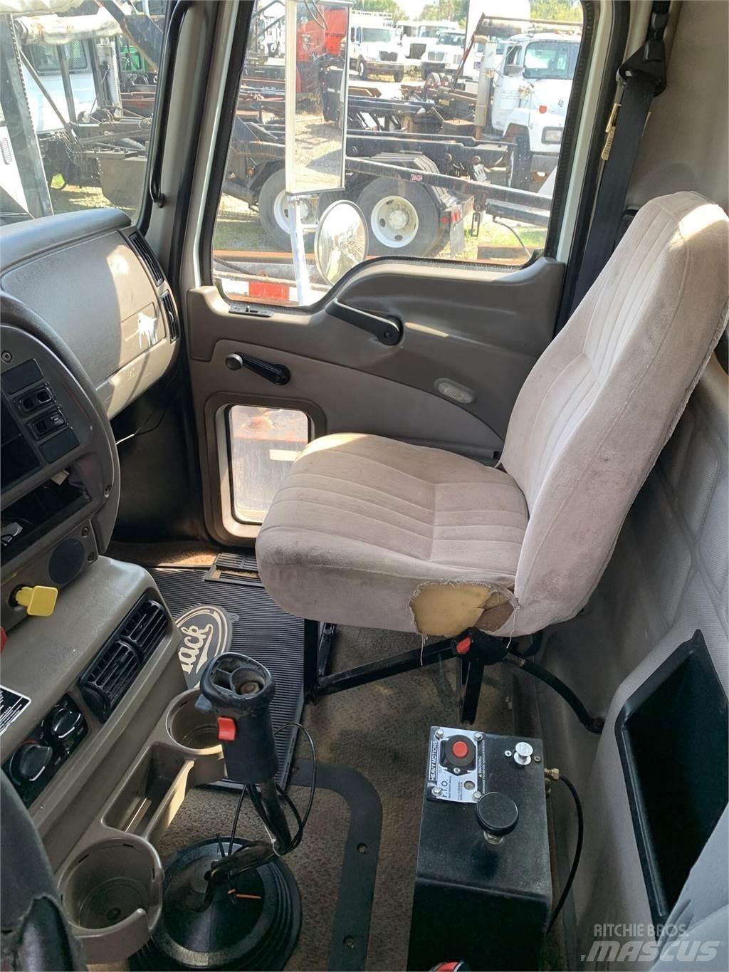 Mack CHN613 Damperli kamyonlar