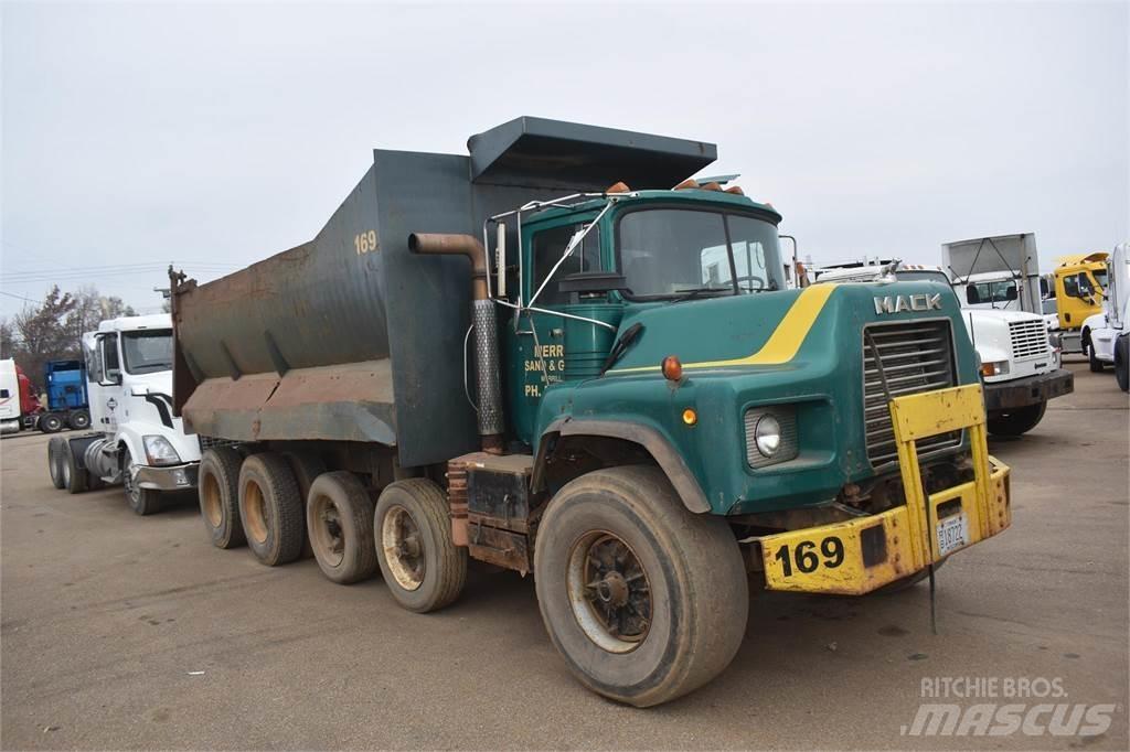 Mack DM688 Damperli kamyonlar