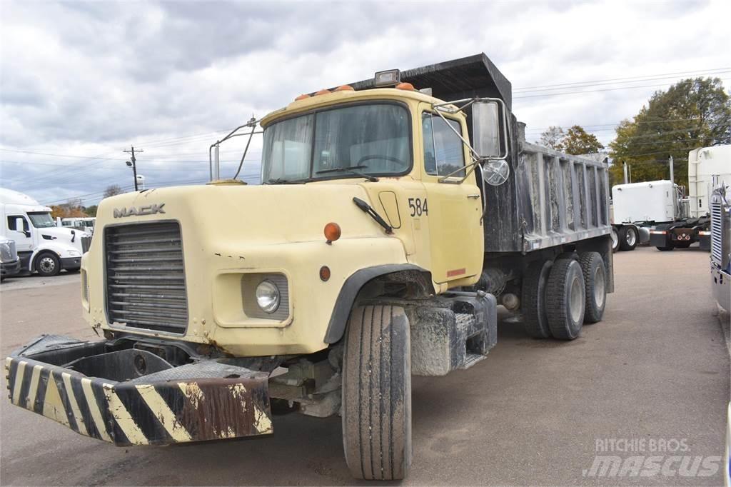 Mack DM690S Damperli kamyonlar