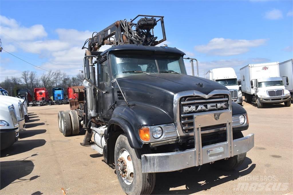 Mack GRANITE CV713 Araç üzeri vinçler