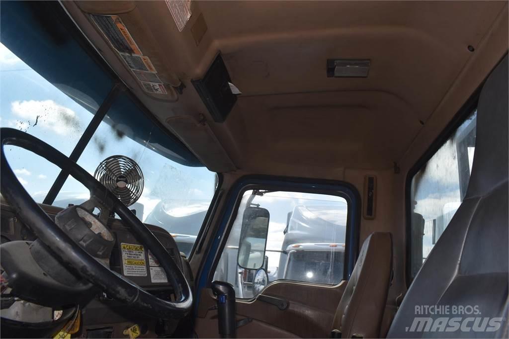 Mack GRANITE CV713 Araç üzeri vinçler