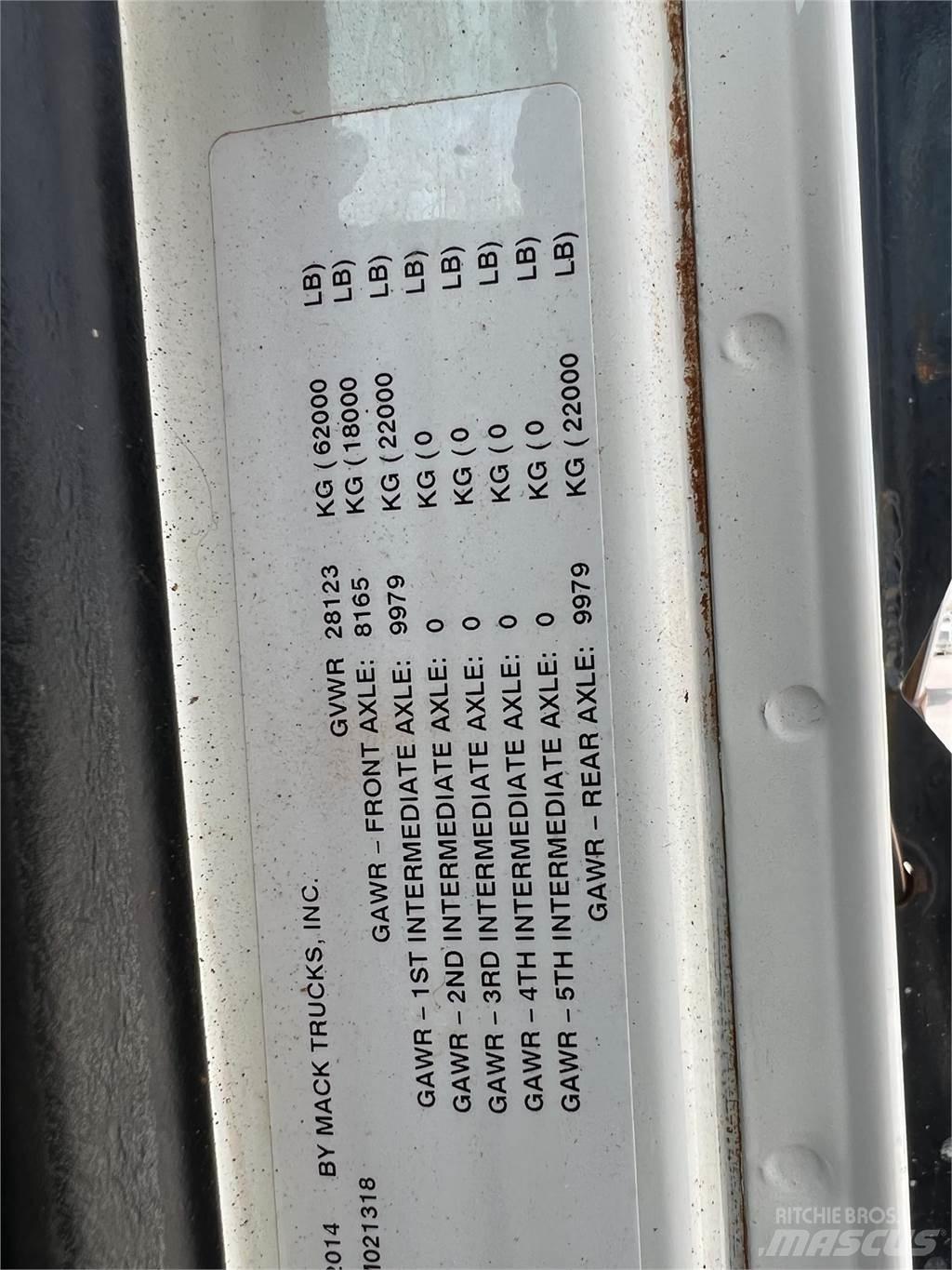 Mack GRANITE GU713 Diger