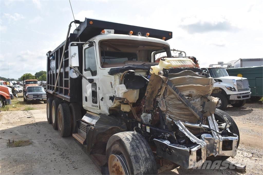 Mack GRANITE GU713 Damperli kamyonlar