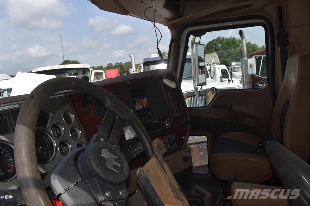 Mack GRANITE GU713 Damperli kamyonlar